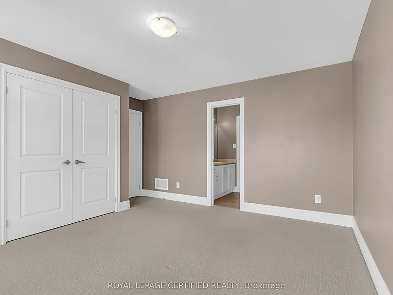 6 Cachet Ct — Photo 38