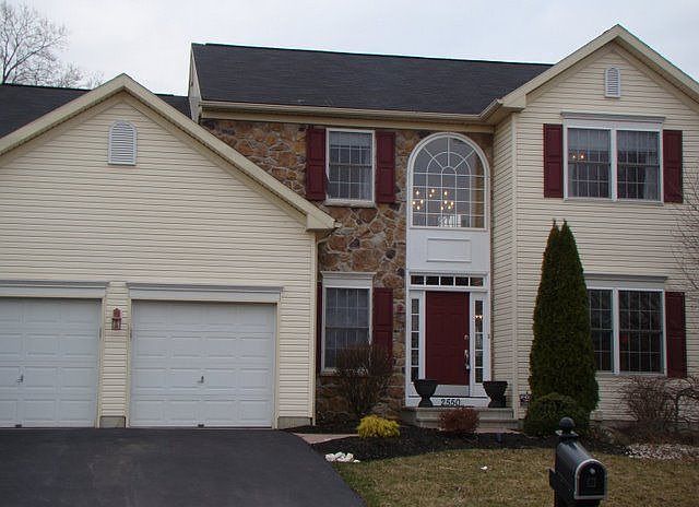 1st image of 2550 Steele Ln