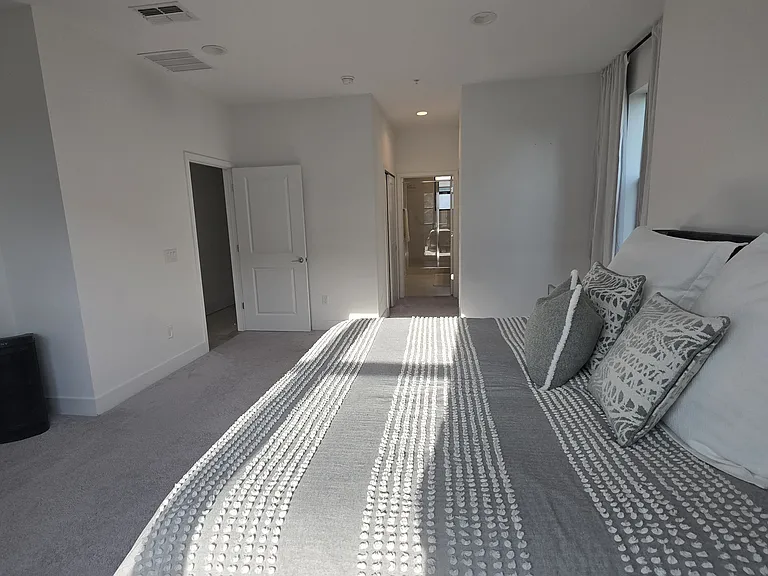 2511 N Grady Ave #6 — Photo 17