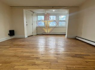 39 Pearsall Ave APT 1, Jersey City, NJ 07305
