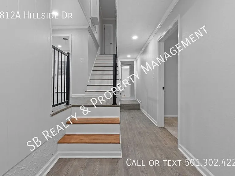 3812A Hillside Dr — Photo 2