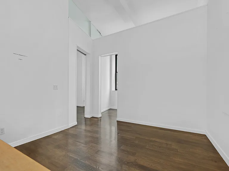 11 E 36th St #406 — Photo 7