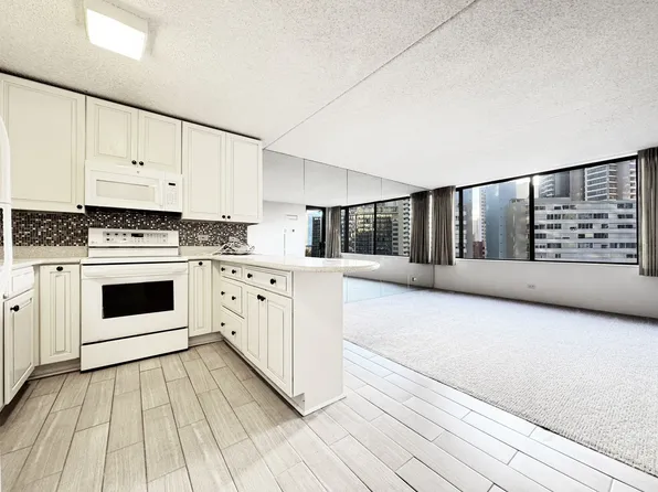 411 Hobron Ln, Honolulu, HI