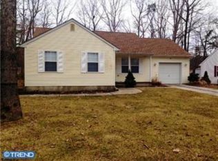 7 Spruce Ave, Hammonton, NJ 08037