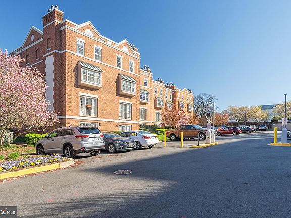2nd image of 3808 Porter St NW APT 304