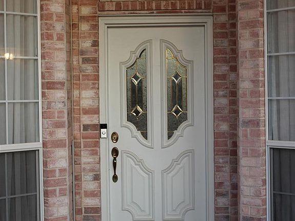 2nd image of 3856 Lamb Dr