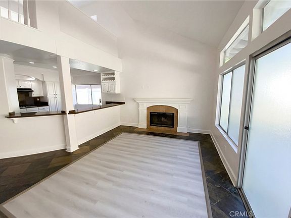 3rd image of 3303 Deaver Dr