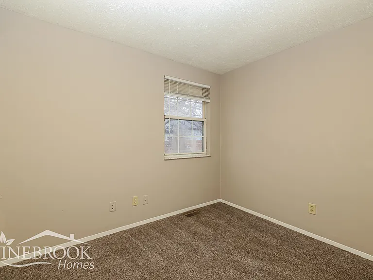 7564 Pomeranian Dr — Photo 13