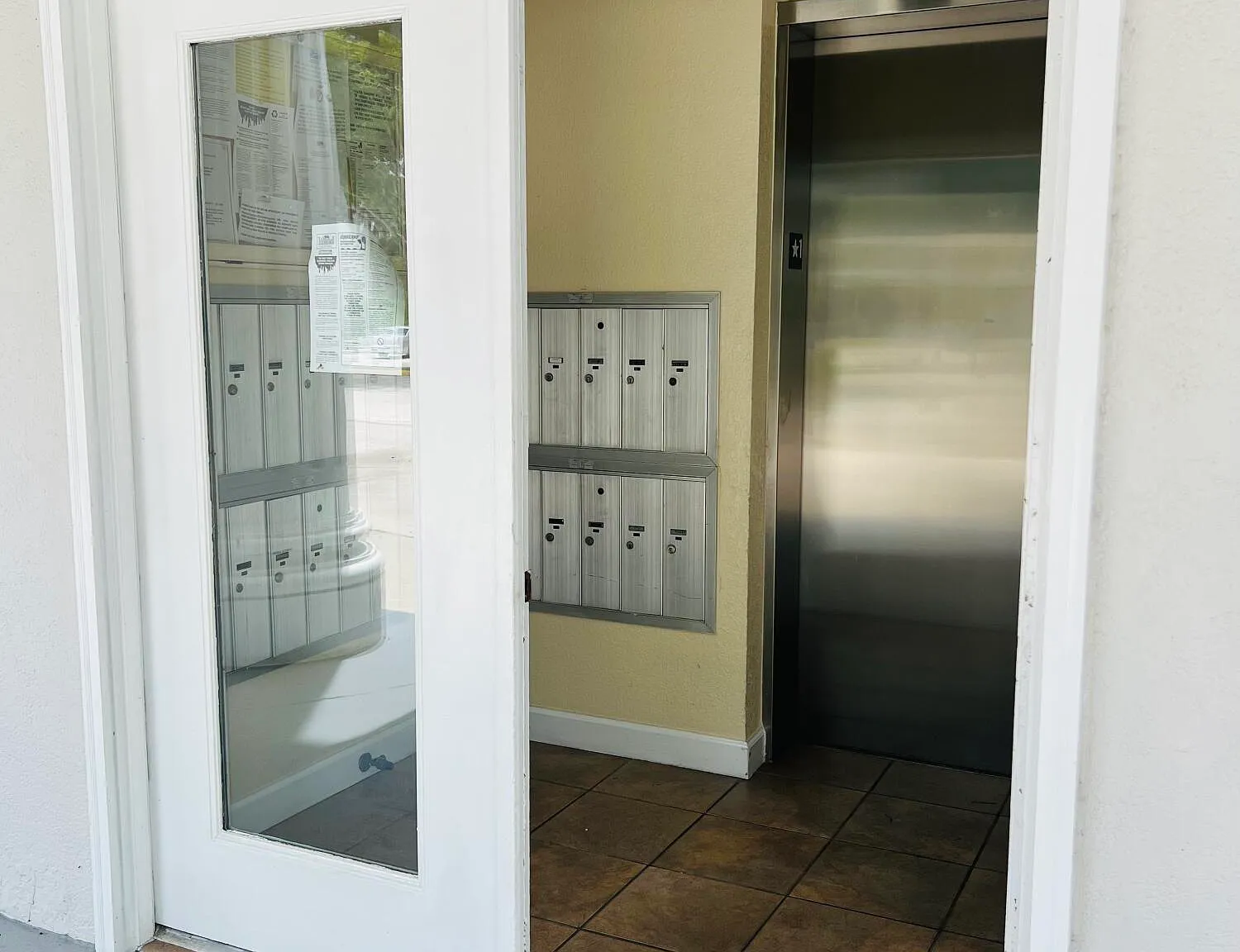 2 bed, 2.0 bath, 1442 sqft, $2,500 — Photo 2