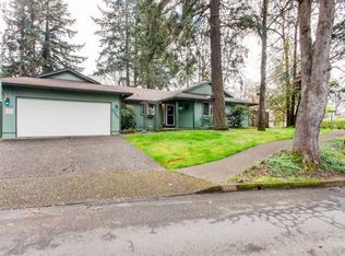7055 Ridgegate Dr, Gladstone, OR 97027