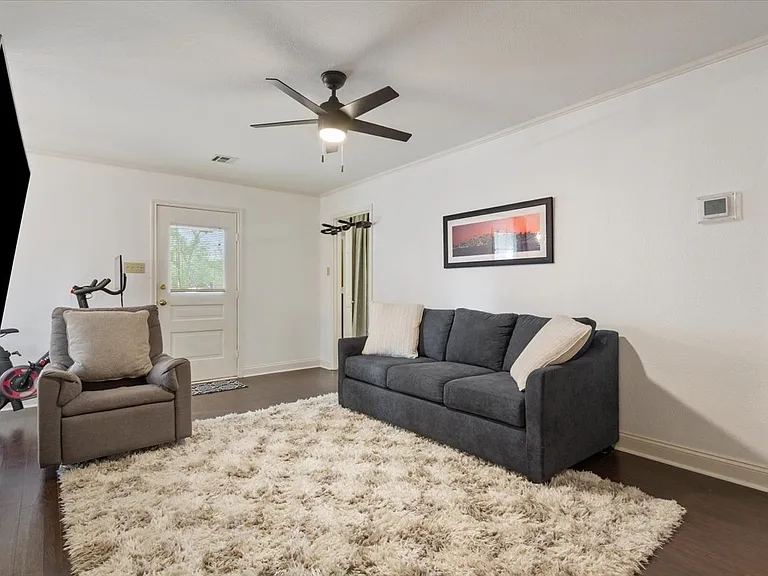 410 Rice Ave — Photo 49