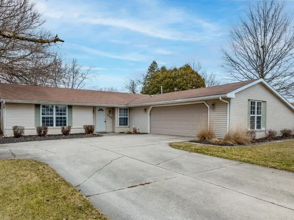10428 Liberty Mills Rd, Fort Wayne, IN 46804