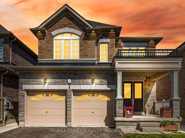 9 Meadowcreek Rd, Caledon, ON L7C 3Y9