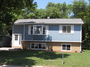 94 7th Ave S, Wahpeton, ND 58075