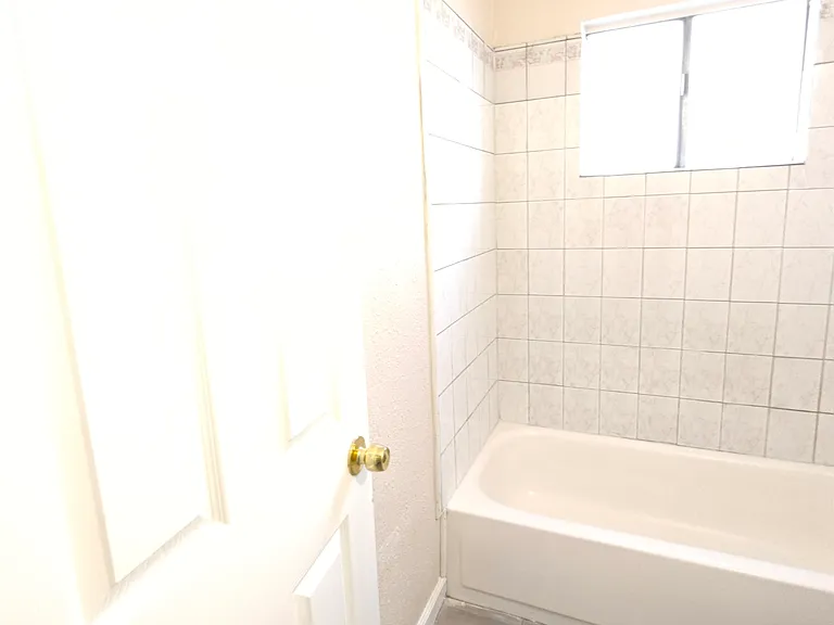 1813 Robin Ln #1 — Photo 13