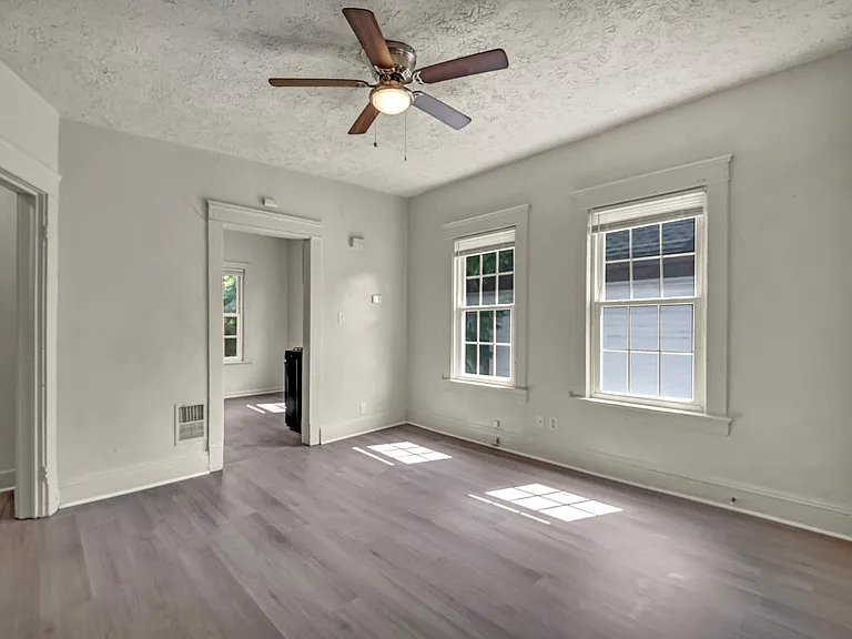10515 Greenlawn Ave #1 — Photo 6