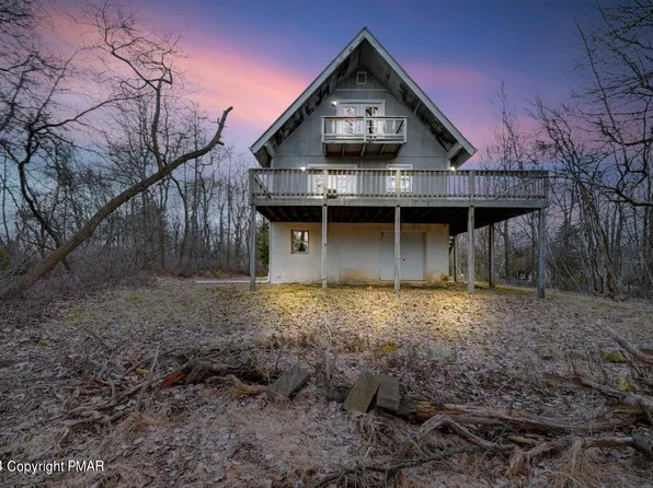 1130 Horizon Dr, Long Pond, PA 18334