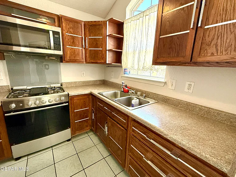 11992 Dragon Crest Dr — Photo 7