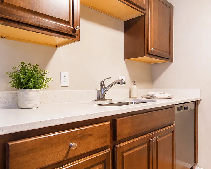 West 9 Apartments - West Seattle — Photo 4
