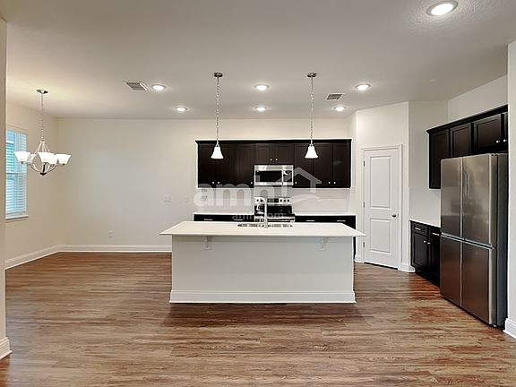 3rd image of 6061 Little Bluff Cir