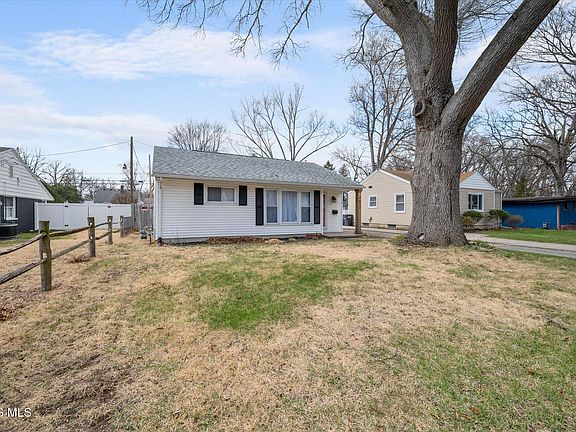 2nd image of 4817 Rambo Ln