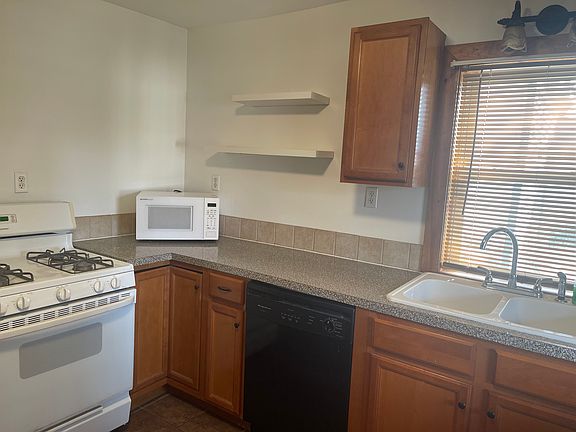 3rd image of 717 1st Ave #2