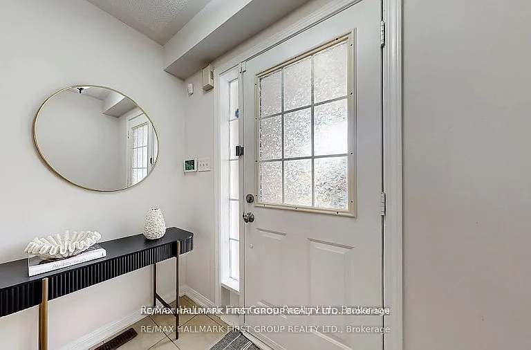 39 Robideau Pl — Photo 13
