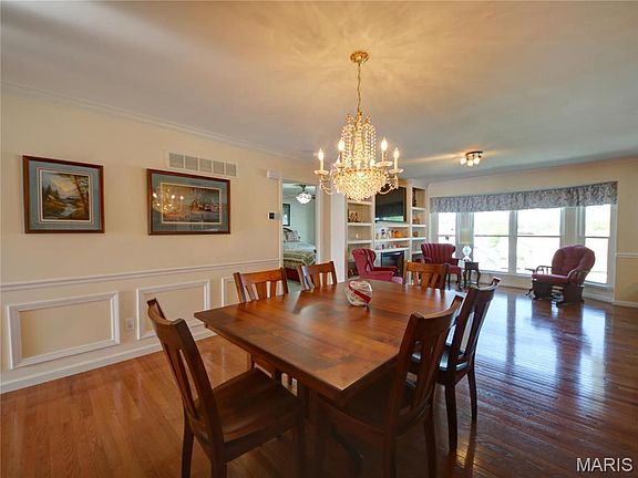 4th image of 6007 Glennaire Dr