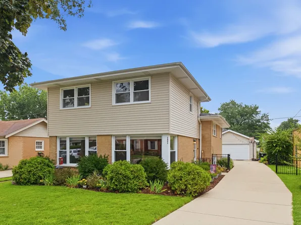 1451 Suffolk Ave, Westchester, IL 60154