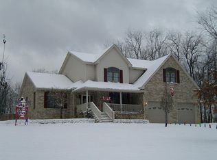 239 Hideaway Acres Rd, New Cumberland, WV 26047