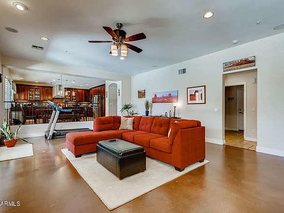 4th image of 15314 W Sells Dr