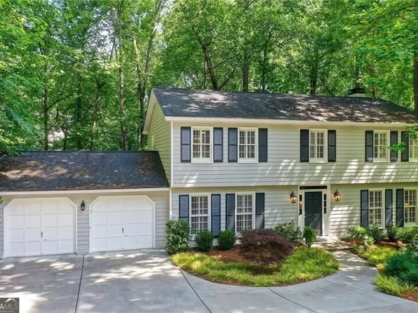 635 Winding Creek Ct, Sandy Springs, GA 30328