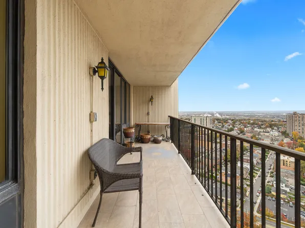 200 Winston Drive image 25 of 28