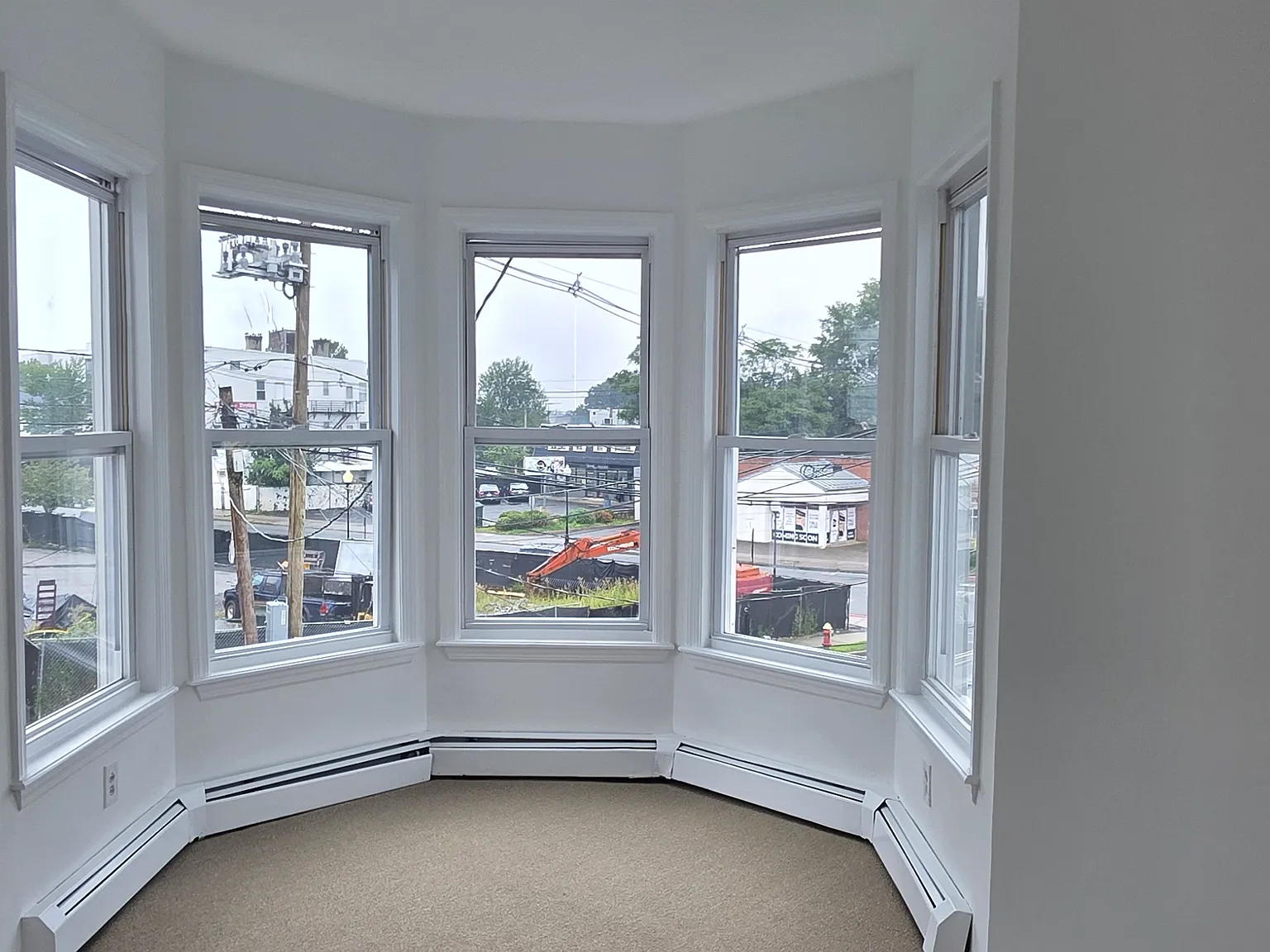 3 bed, $3,200 — Photo 4