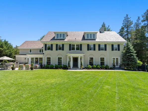 10 Burnham Rd, Newton, MA 02465