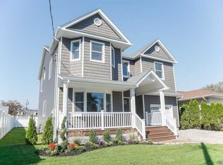646 Sherman Ave, East Meadow, NY 11554