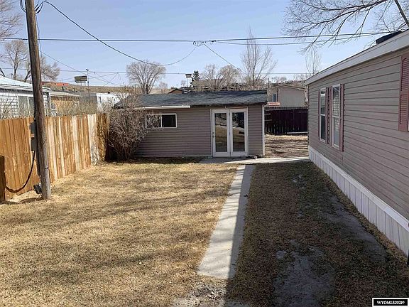2nd image of 379 Lincoln St