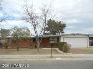 6917 E Calle Orion, Tucson, AZ 85710
