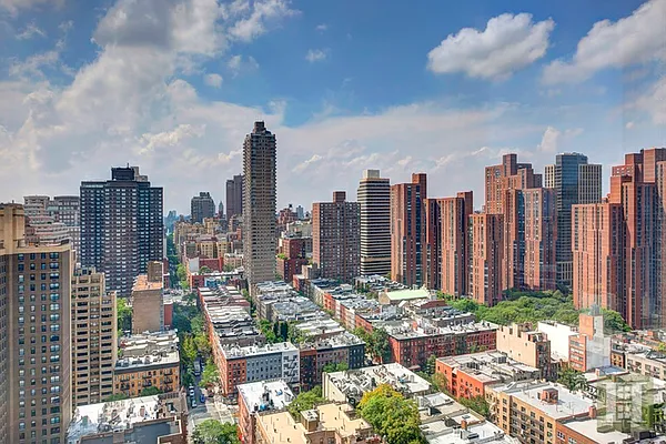 Rented by Halstead Real Estate | media 13