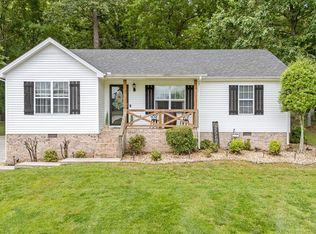 155 Deer Cir, Estill Springs, TN 37330