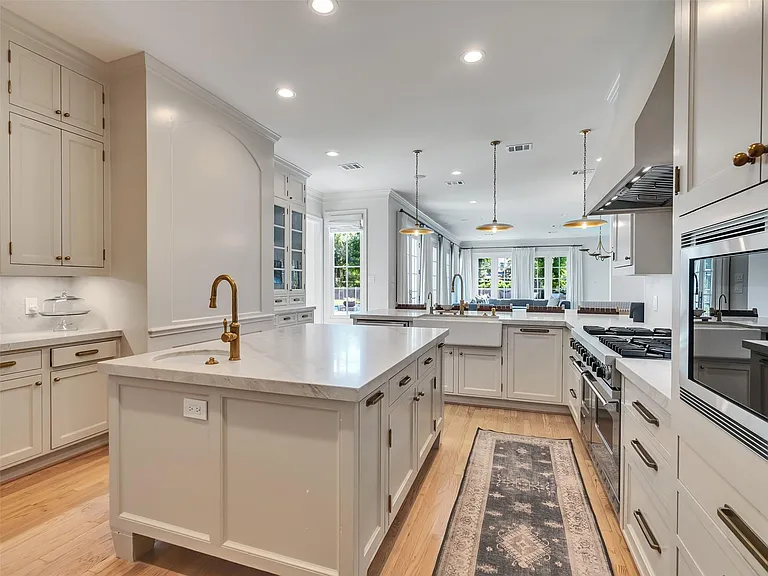 6608 Vanderbilt St — Photo 19