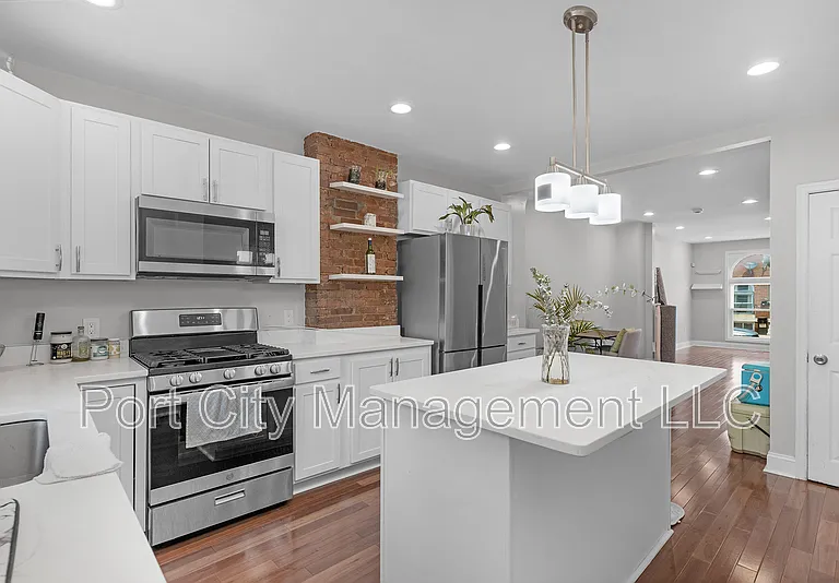 2815 Orleans St — Photo 16