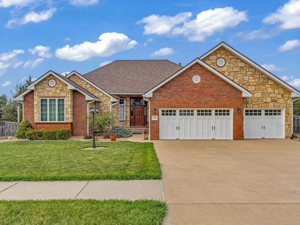 5708 SW 37th Ter, Topeka, KS 66610