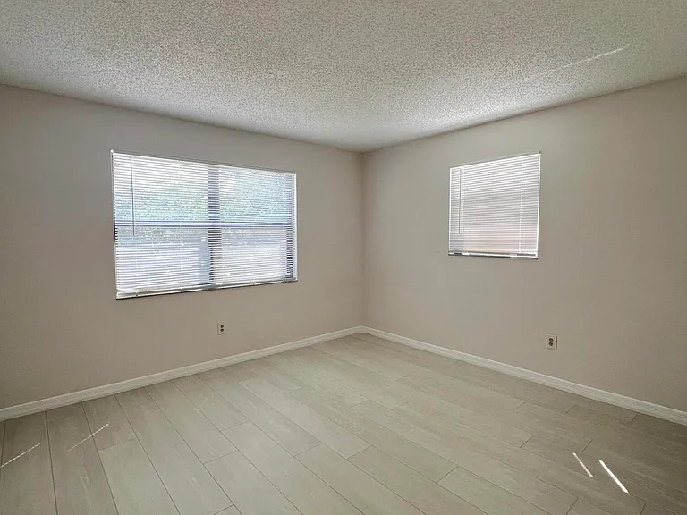 950 Louisiana Ave — Photo 11