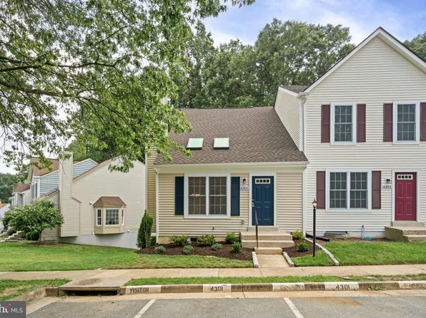 4301 Jonathan Ct, Dumfries, VA 22025