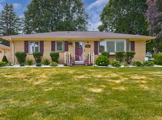 12565 Tremont St, Brookfield, WI 53005