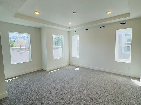 5th image of 3483 S Perthshire Dr