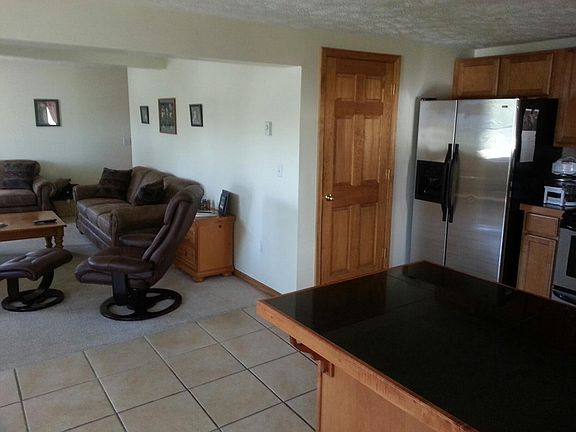 4th image of 304 N Monroe St