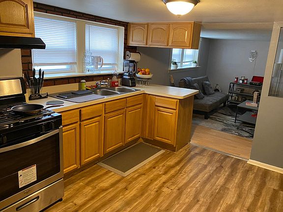4th image of 2831 N 75th Ave #G