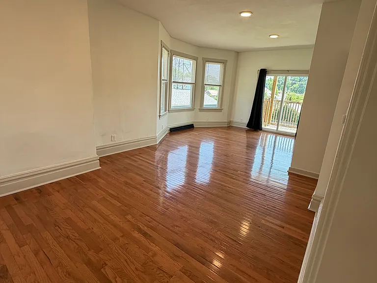 1208 Elwell St — Photo 10